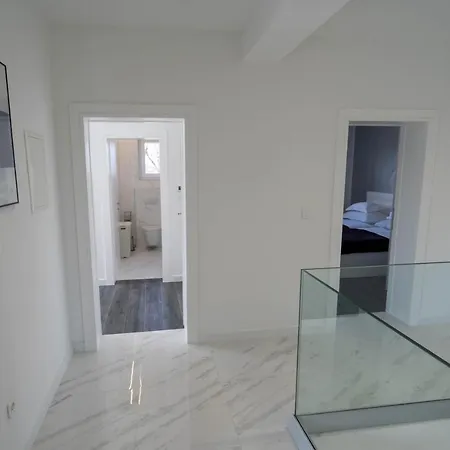 Lukrecia, Luxury In Imotski-makarska Donji Proložac