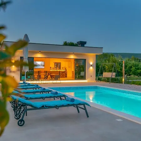Lukrecia, Luxury In Imotski-makarska Villa